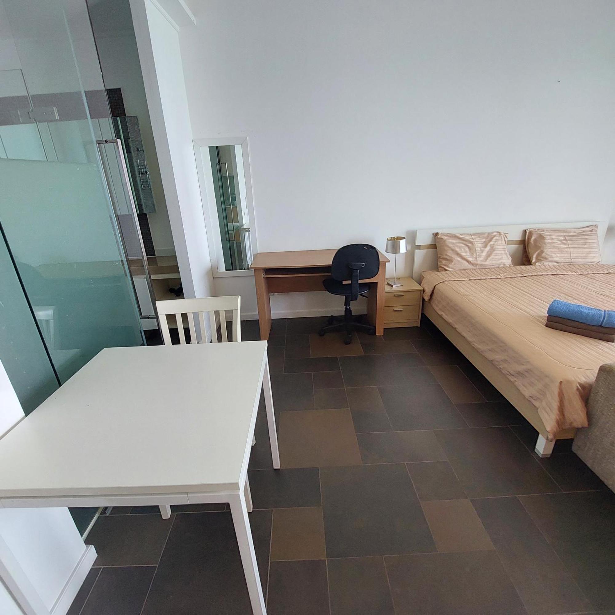Sea View Apartment In Pattaya Esterno foto