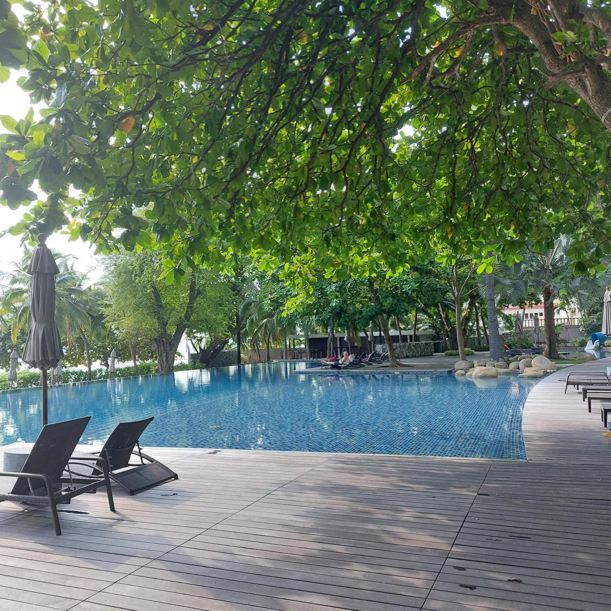 Sea View Apartment In Pattaya Esterno foto