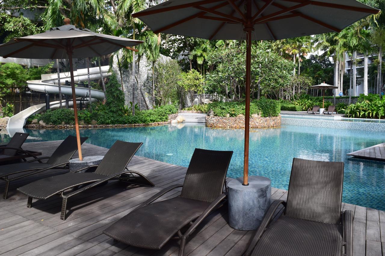 Sea View Apartment In Pattaya Esterno foto